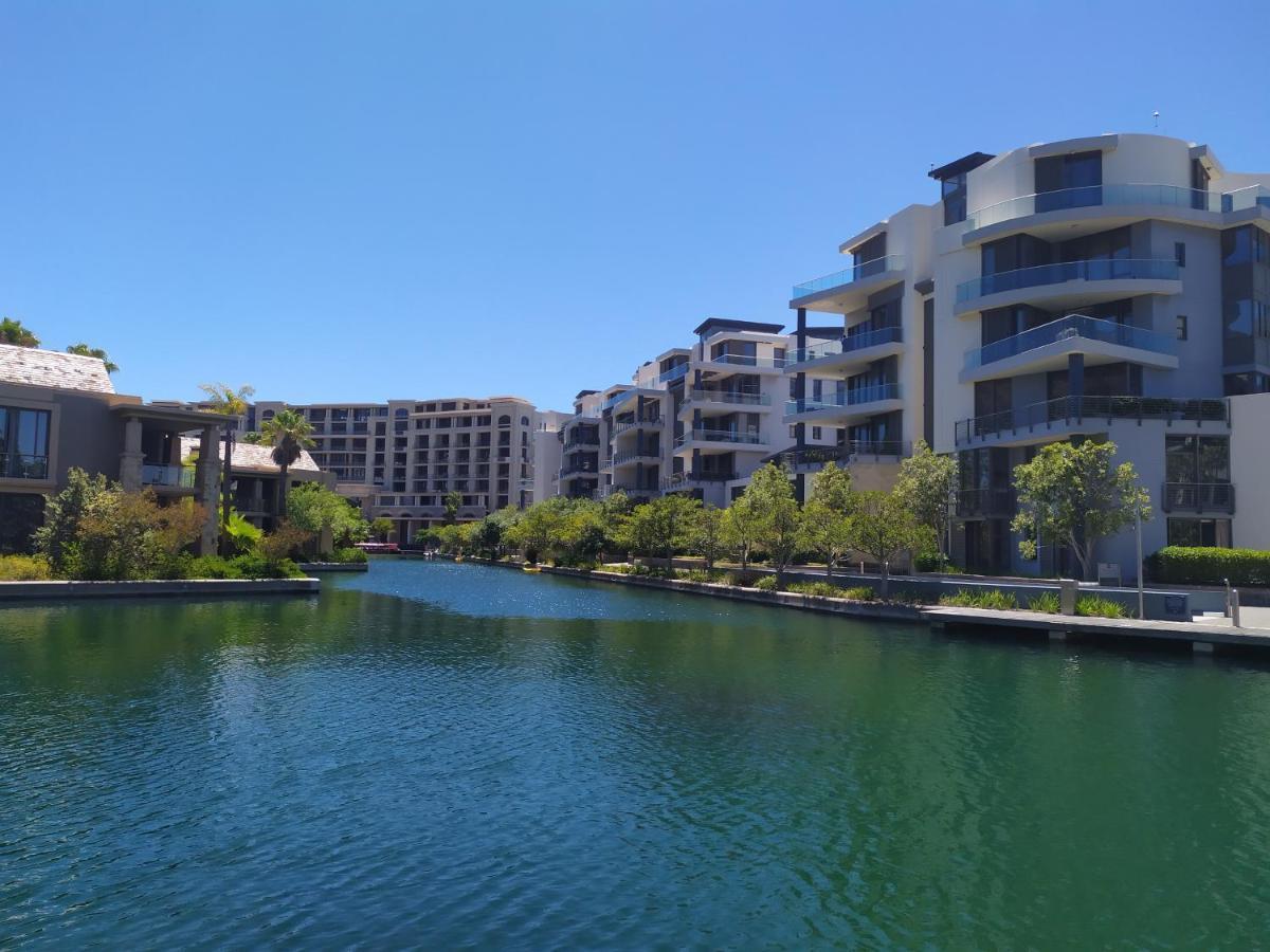 Two Bedroom - Fully Furnished And Design * Cape Town
